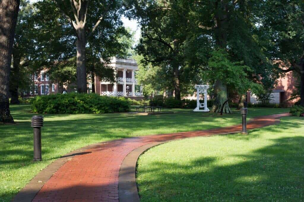 Harding University | Traditional School