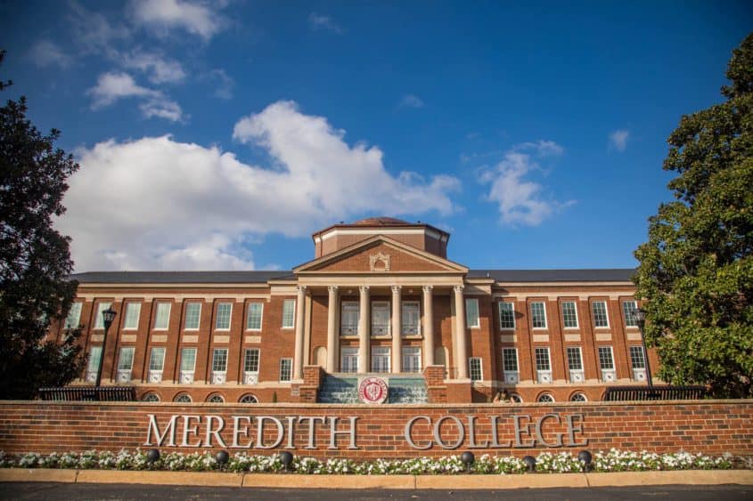 Best Women’s Colleges | Top 25 Consensus Ranked Women’s Colleges 2020