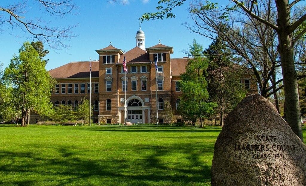 University of Wisconsin-Stevens Point Rankings, Tuition, Acceptance Rate,  etc.
